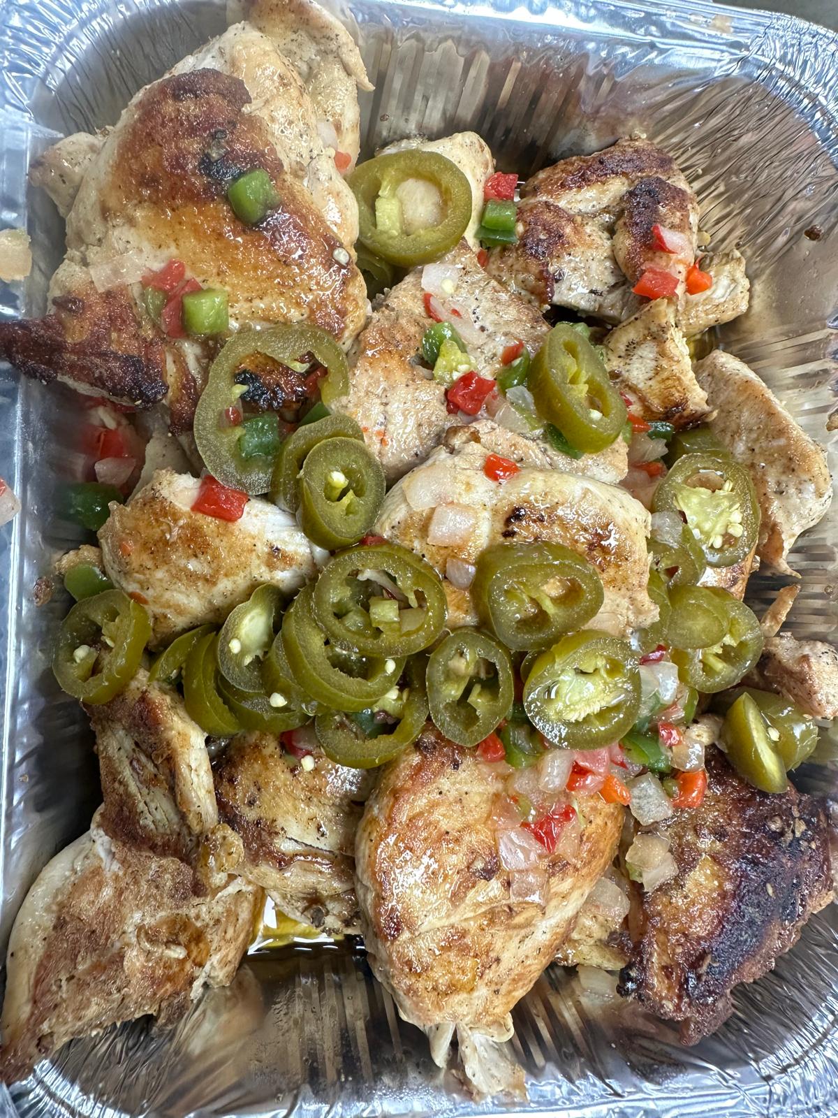 J) Pechuga de Pollo a la Plancha con Jalapeño BANDEJA GRANDE