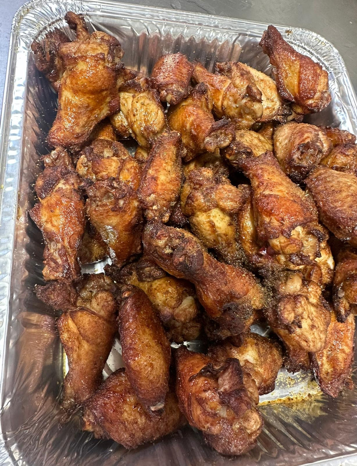 J) Alita de Pollo Negra GRANDE