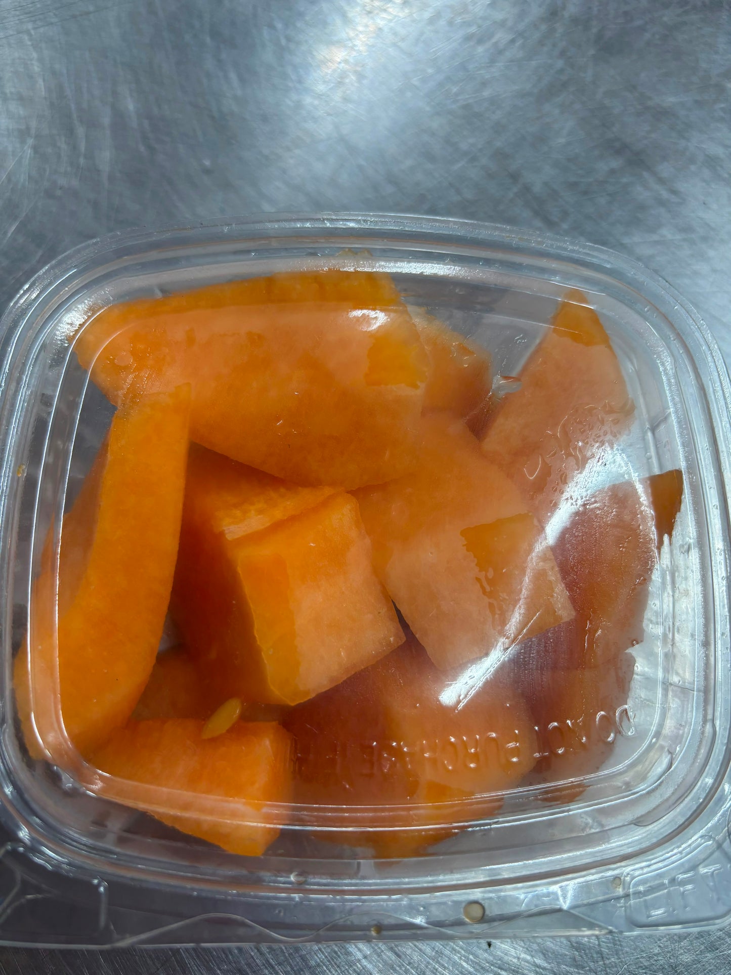 N) FRUTA PEQUENA/ SMALL FRUIT