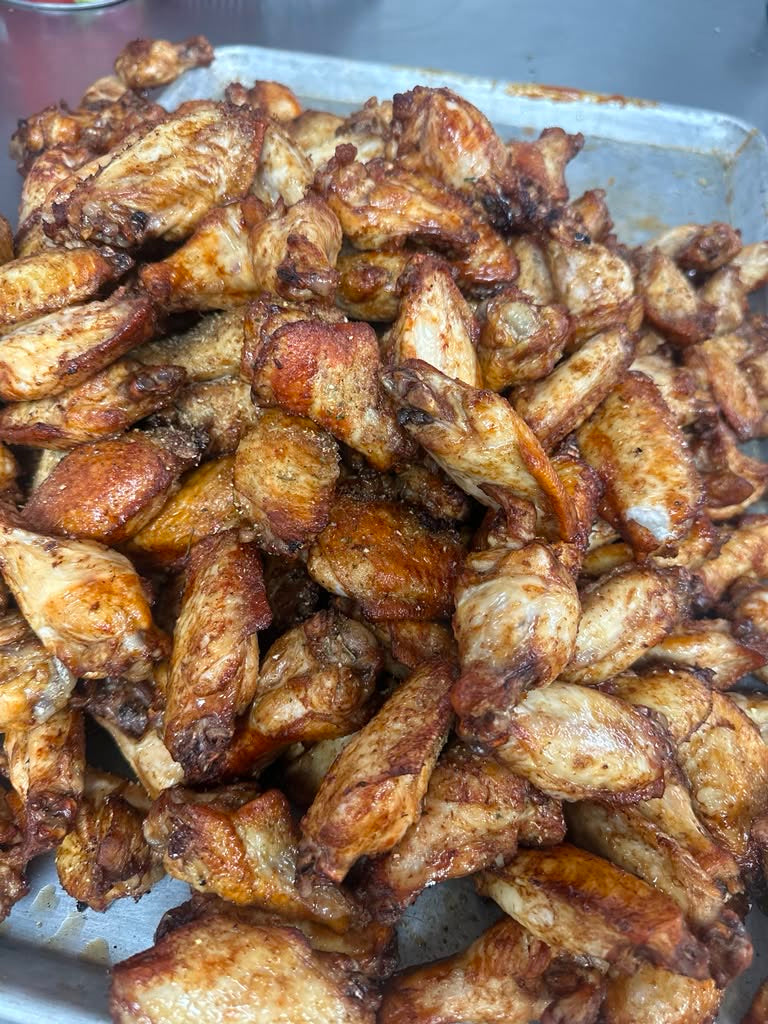 J) Alita de Pollo Negra