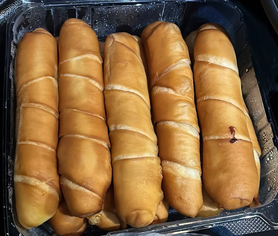 F) Guava Tequeños x10